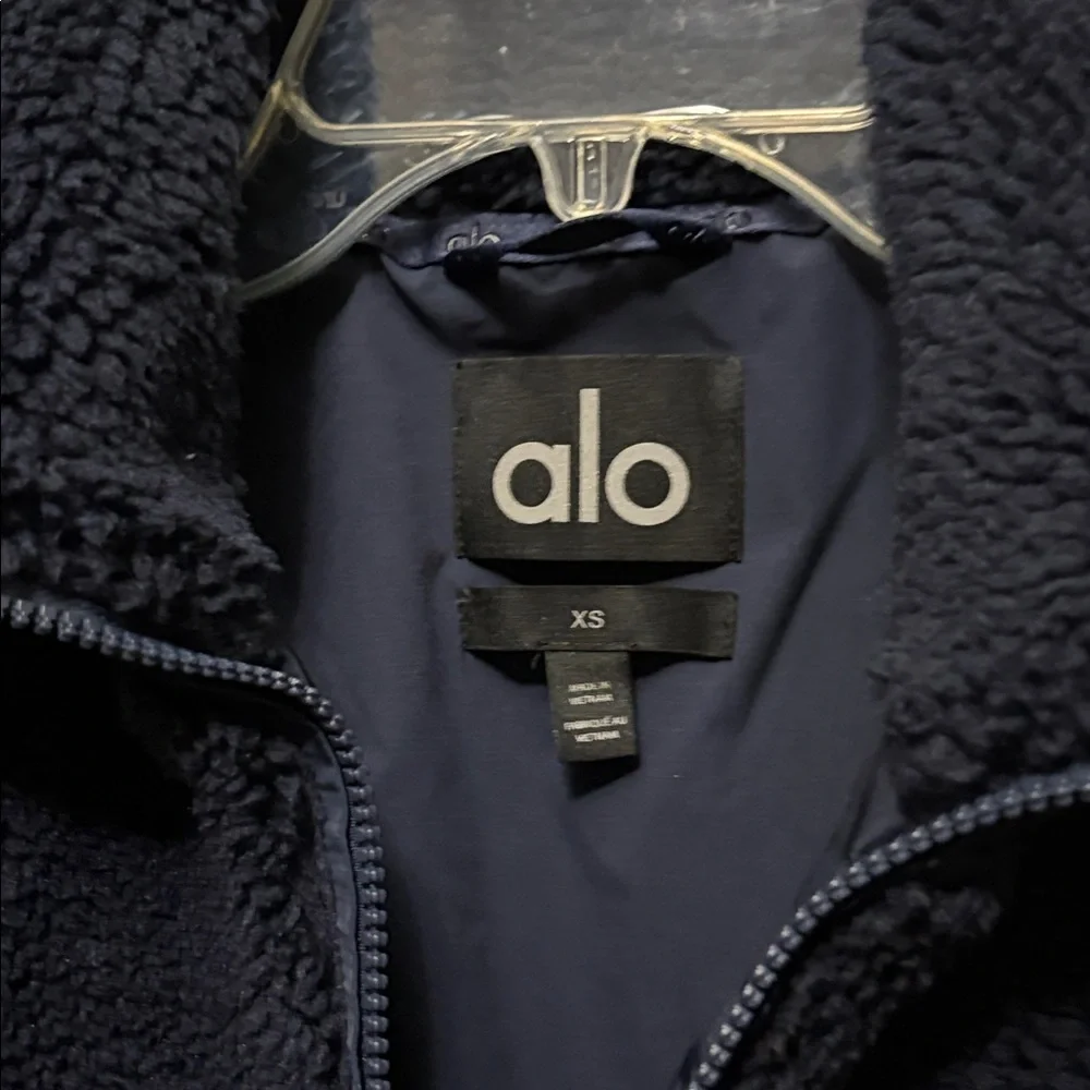 ALO Yoga Navy Blue Sherpa Edge Bomber Jacket Sz XS fits S also, NWT, PRICE FIRM